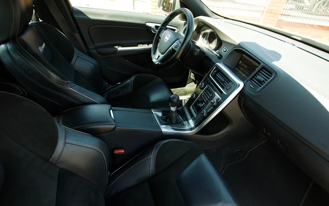 Volvo S60 cena 59900 przebieg: 199000, rok produkcji 2013 z Radom małe 667